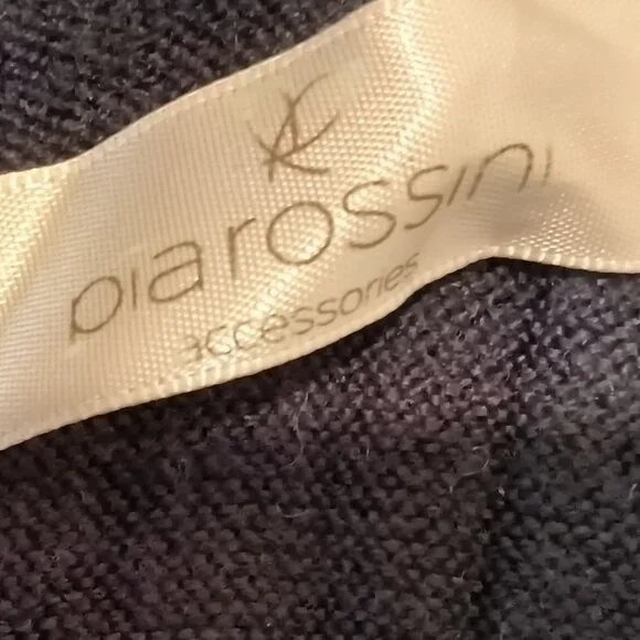 Piarossini Ruffle Trimmed Poncho/Shawl/Wrap - Picture 3 of 4